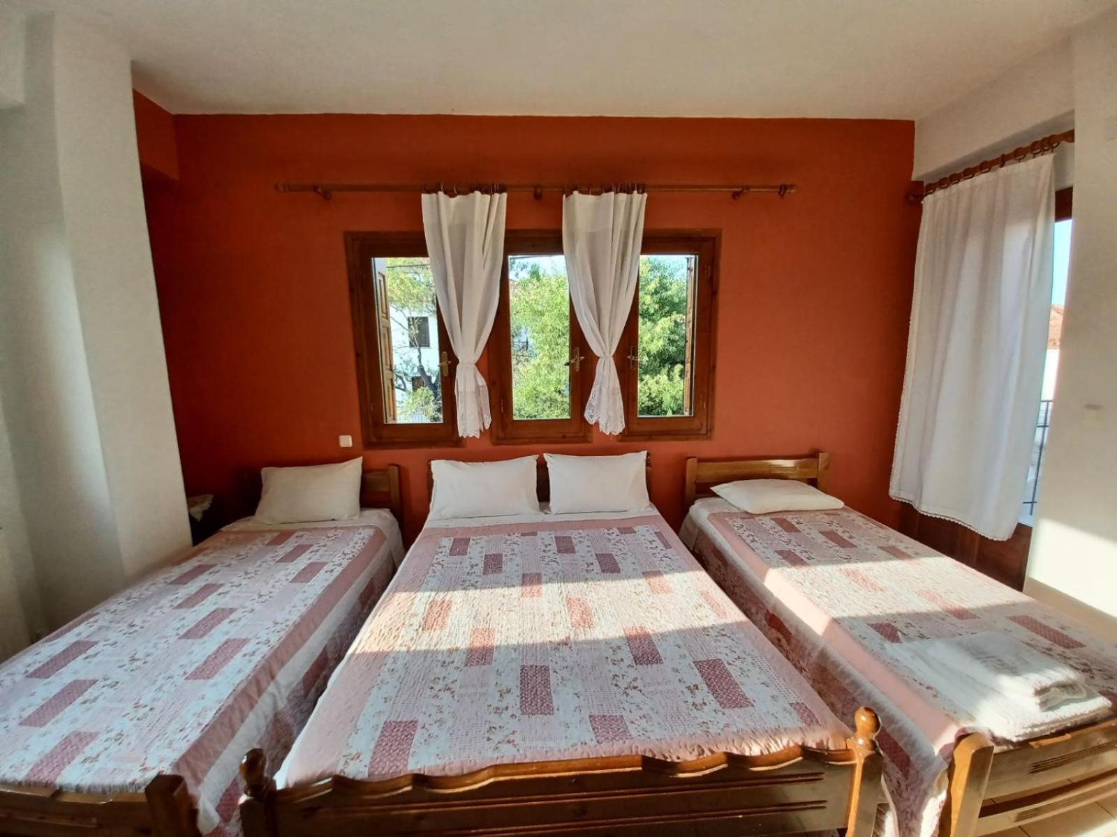 Maravelias Rooms Trikeri Exterior photo